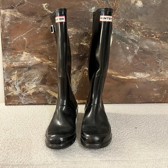 ✨ HUNTER Glossy Black Rain Boots - Picture 5 of 10